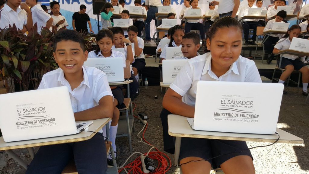 miles-de-estudiantes-salvadorenos-seran-beneficiados-con-las-transformaciones-en-el-sistema-educativo-publico